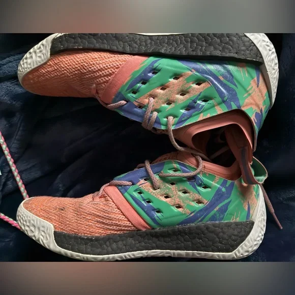 Men’s James harden basketball shoes size 10.5 - Picture 3 of 4